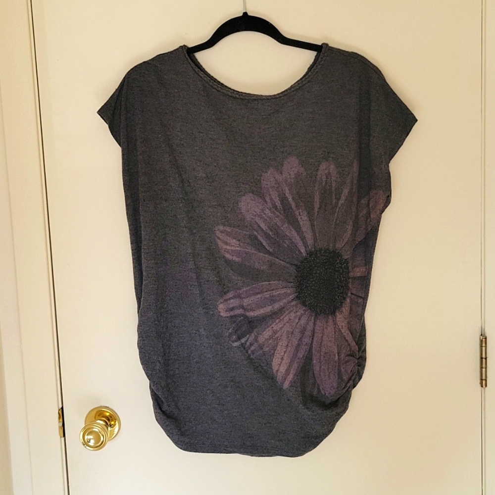 Maurices supersoft tshirt size L